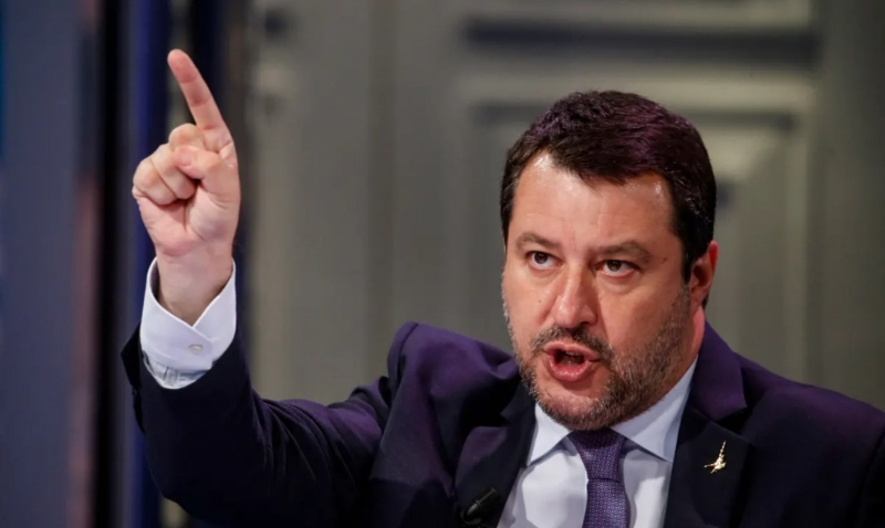 Matteo Salvini riscă șase ani de închisoare pentru moartea a 100 de migranți