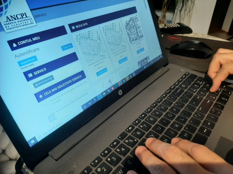 Vești bune pentru proprietari: extrasele de carte funciară, gratuite online începând de luni