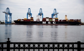 Mediterranean Shipping Co MCS nava maritima