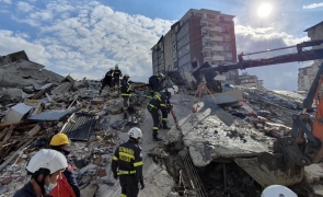 salvatori romani cutremur turcia
