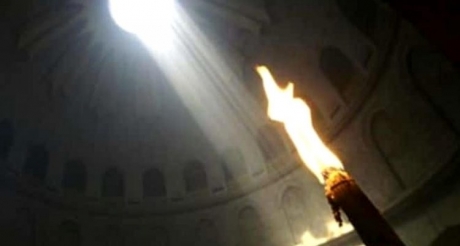 Lumina Sfântă ajunge, sâmbătă, de la Ierusalim