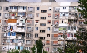 bloc-balcon-imobiliare-apartament-garsoniera