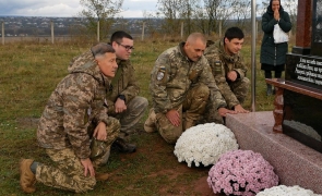 mormant soldat roman ucraina