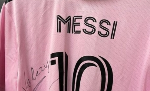 Messi semnat