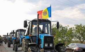 tractor proteste chisinau agricultura