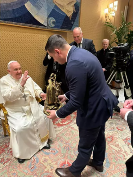 George Simion, după ce Marcel Ciolacu s-a văzut cu papa Francisc: 'Ce face omul, face și maimuța'/ Video