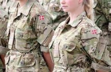 armata femei ucraina