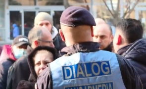 protest parinti la scoala nicoalae titulescu