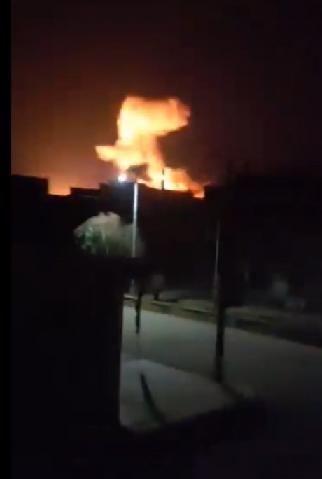 FOTO-VIDEO - Atac masiv în Siria: sunt raportați morți și răniți, printre care și un comandant de top / Presa acuză SUA, în timp ce Washingtonul infirmă