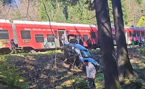 accident tren masina Brasov
