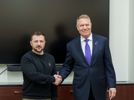Video | Klaus Iohannis s-a întâlnit cu Volodimir Zelenski, la Vilnius: Ce au discutat cei doi președinți / Foto-Video