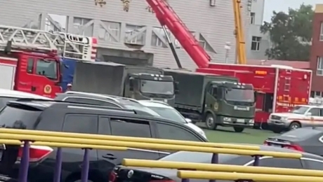 VIDEO Incendiu într-un centru comercial din China: Cel puţin şase persoane au murit