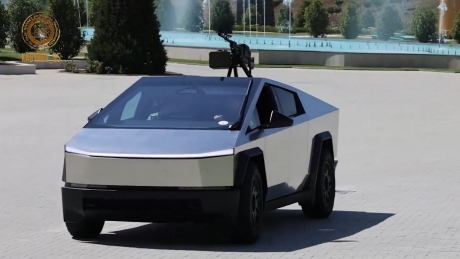 Preț mai mare, probleme mai multe: Cybertruck devine mai scump - Tesla crește prețul versiunii de top în SUA