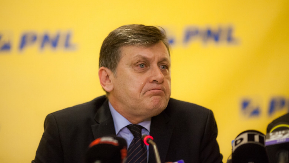Crin Antonescu avertizează despre riscurile strategiei PNL pentru alegerile parlamentare | sursa foto: Stiri pe Surse