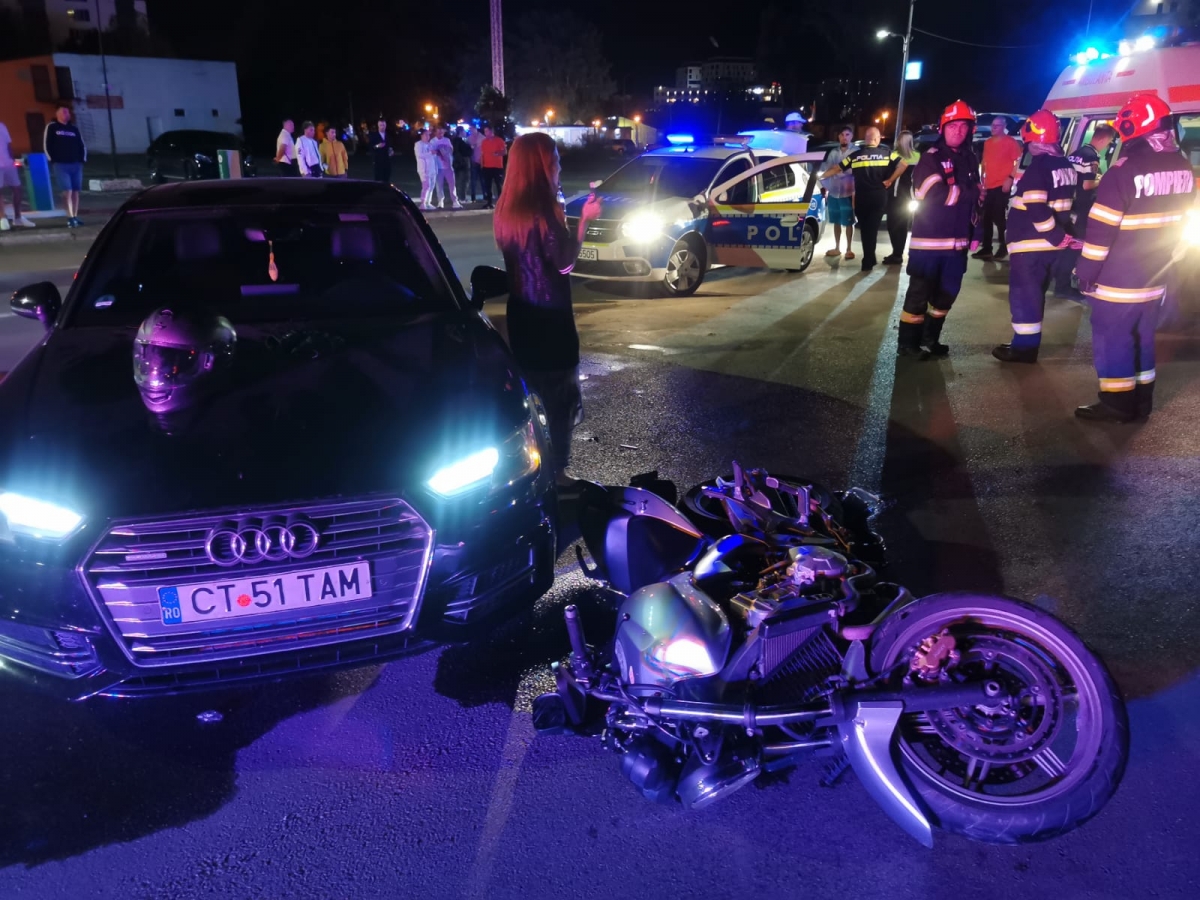 FOTO Două victime, la spital, după un accident între o motocicletă și un autoturism