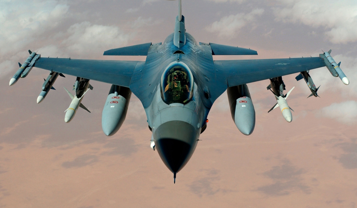 f16