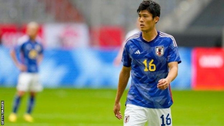 Lovitură grea pentru Arsenal: Japonezul Takehiro Tomiyasu, operat la genunchi