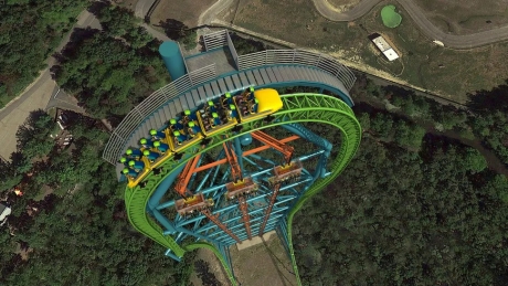 VIDEO Imagini spectaculoase: Cel mai înalt roller coaster din lume distrus cu dinamita