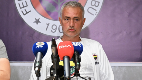 Rangers câștigă la Istanbul, dar Jose Mourinho promite revanșa