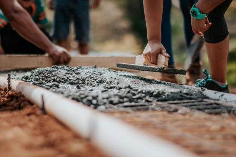 INS: Volumul lucrărilor de construcții a crescut în primele patru luni ale anului