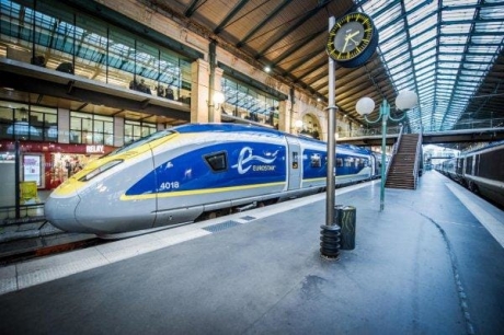 Marea Britanie a început naționalizarea companiilor. South Western Railway a devenit prima companie care a reintrat în proprietatea publică