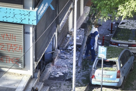 A încercat să arunce în aer un bancomat, dar ceva a mers prost. O femeie a fost ucisă în urma unei explozii în Salonic