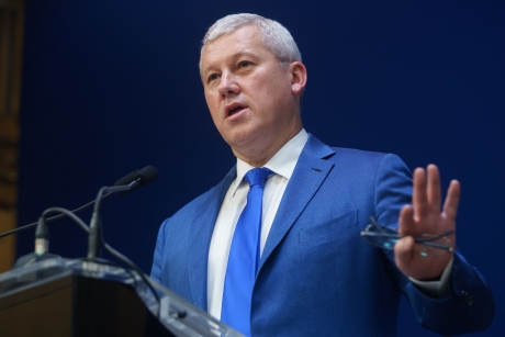  Cătălin Predoiu, în vizită în zonele afectate de inundații din Covasna: 