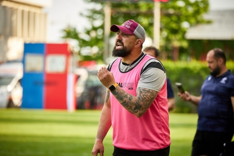 Se vopsește blond dacă Rapid ia din nou titlul la rugby în 7