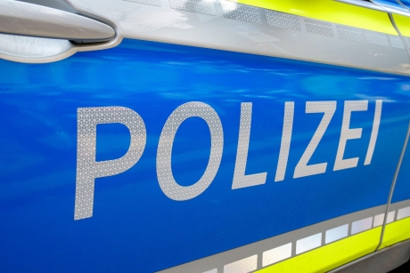Un român a fost arestat pentru că și-a furat propria mașină: Inițial îi fusese furată de un prieten din România 