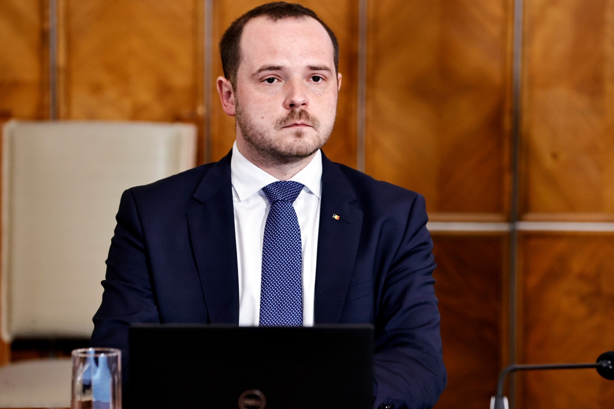Breaking - Ministrul Sănătății confirmă: Zeci de categorii de români rămân fără co-asigurare CASS