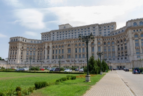Lista scandalagiilor - S-a înfiinţat Registrului electronic al persoanelor cu interdicţie de acces în Palatul Parlamentului