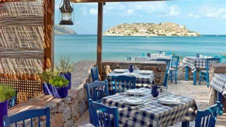 Explozie turistică în Grecia: 4 milioane de vizitatori în doar 4 luni