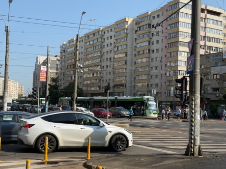Centrul Bucureștiului este paralizat: O pană de curent a blocat circulația tramvaielor și troleibuzelor 