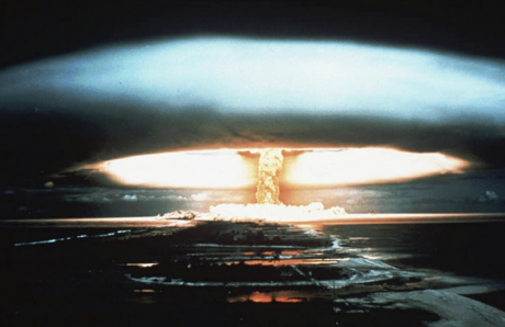 O comisie de anchetă îndeamnă Franța să-și ceară scuze pentru testele nucleare desfășurate în Polinezia