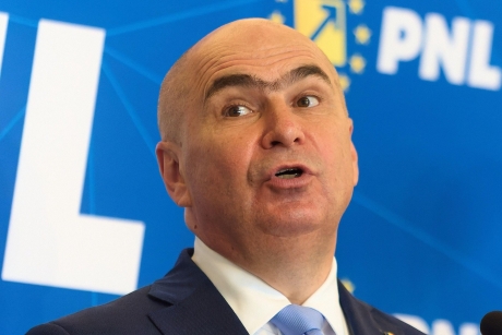 VIDE Ilie Bolojan s-a dezlănțuit în Parlament: Dacă ne împrumutăm pentru pensii și salarii, riscăm să nu le mai putem plăti