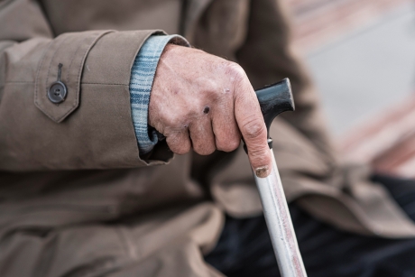 De ce unii oameni rămân ageri la 90 de ani, iar alții se confruntă cu boli grave mult mai devreme? De vină ar fi aceste gene!