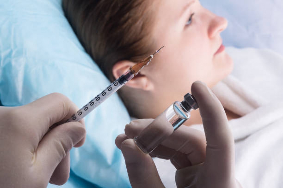 Injec&#539;ii cu Botox contraf&#259;cut: Ce boal&#259; au dezvoltat persoanele care au apelat la aceast&#259; procedur&#259; de &icirc;nfrumuse&#539;are