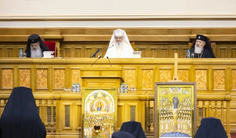 Moment inedit. Sfântul Sinod al Bisericii Ortodoxe Române a aprobat canonizarea a 16 femei