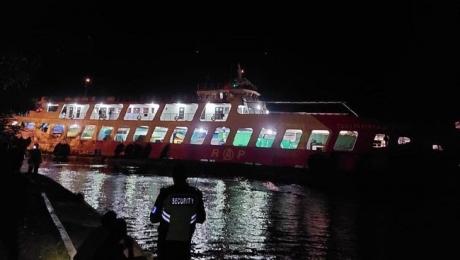 VIDEO Tragedie maritimă: Un feribot cu zeci de persoane la bord s-a scufundat și zeci de persoane sunt date dispărute