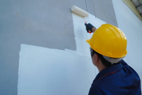 Adio blocuri încinse în miezul zilei. A fost descoperită vopseaua care odată aplicată reduce temperatura cu până la 20°C