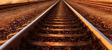 Vagon de marfă deraiat în staţia Mogoşoaia: trenurile care intră/ies din Pajura, Colentina, Buftea, inclusiv de la Aeroport Henri Coandă, blocate