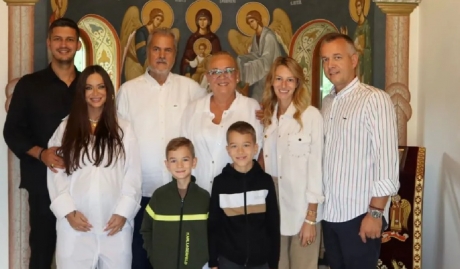 Zi specială în familia lui Adrian Năstase. Fostul premier a devenit din nou bunic