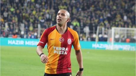 Mijlocaşul ofensiv algerian Sofiane Feghouli va juca în Irak