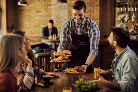Greii din industria HoReCa sar la gâtul ANAF: 'Nu suntem o țară bananieră!' / Măsura care a scandalizat industria