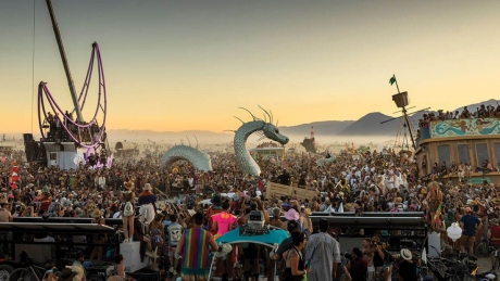 FOTO Moment incredibil la un festival: o femeie a născut fără să știe că e însărcinată — cum a decurs nașterea