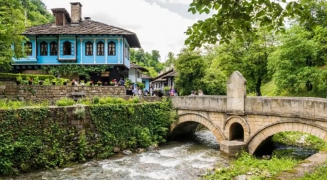 Muzeul în aer liber Etar va găzdui cea de-a 19-a ediţie a Târgului Internaţional de Meşteşuguri Tradiţionale